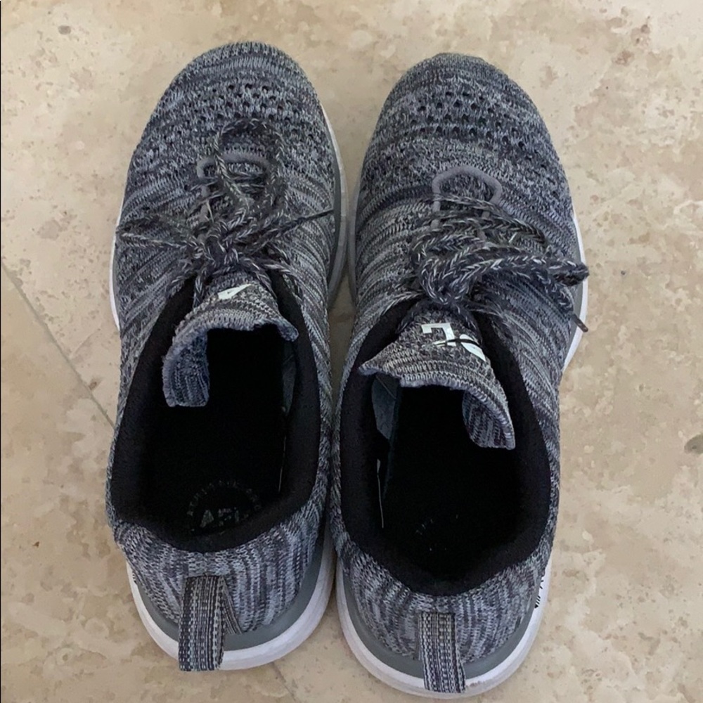 APL Sneakers